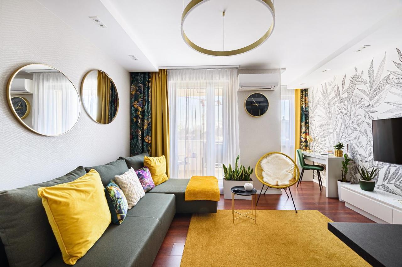 Hid19 Apartman Gyor Belvaros-Free Parking-Terrace Az Rq Vizi Elmenypark Es Gyogyfuerdonel 外观 照片